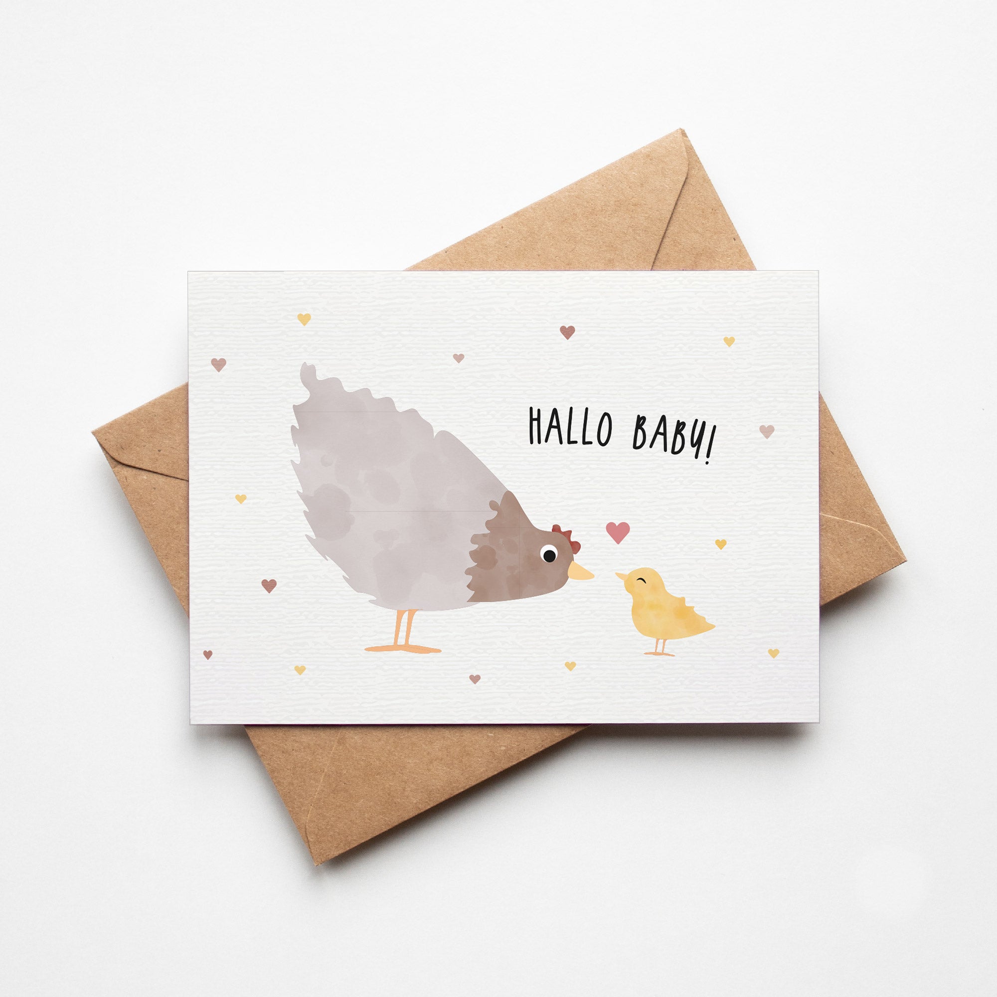 Postkarte mit Huhn und Küken sowie dem Schriftzug „Hallo Baby“ im niedlichen Design, ideal als Geburtskarte oder Babygruß.
