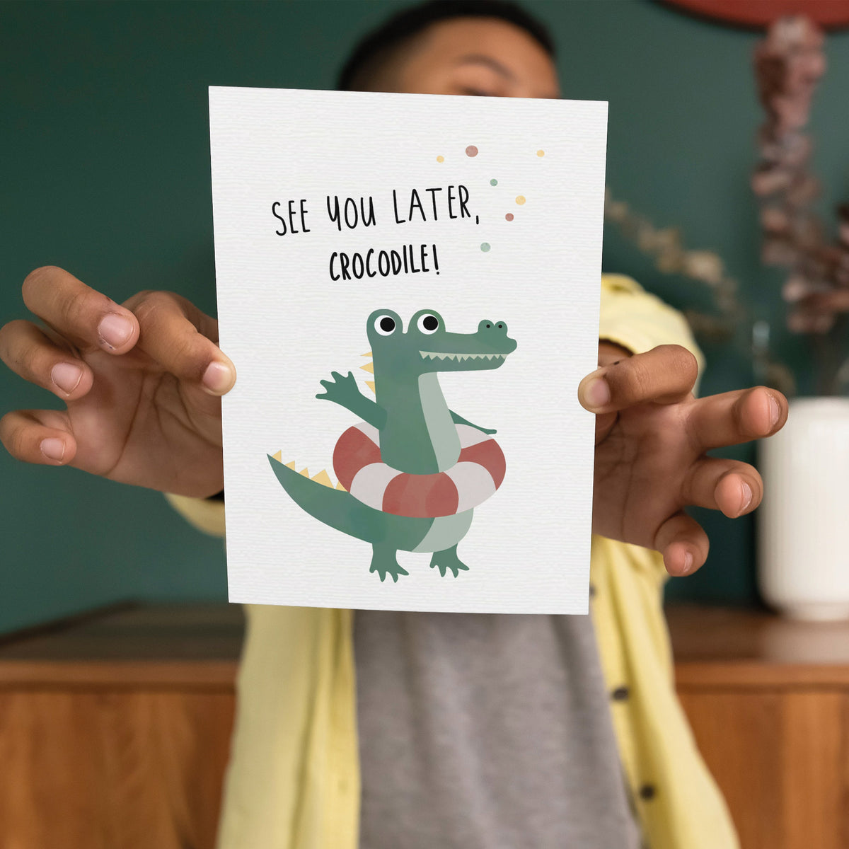 Postkarte mit Krokodil und dem Schriftzug „See you later, crocodile“ im verspielten Design, ideal als Abschiedsgruß oder kleine Aufmerksamkeit.