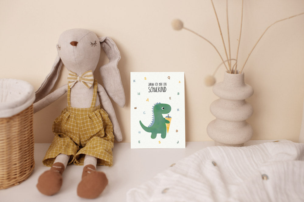 Grußkarte Dino Juhuu ich bin ein Schulkind illustriert byClou